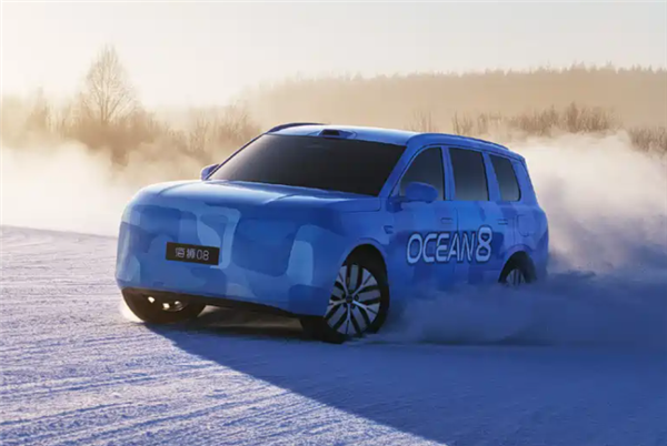 剑指30万级!比亚迪海狮08北京车展首发:续航破千+5分钟闪充