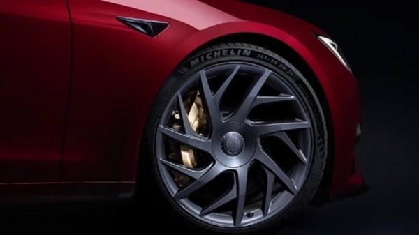 停产纪念!特斯拉限量发售签名版ModelS/XPlaid:售价近109万