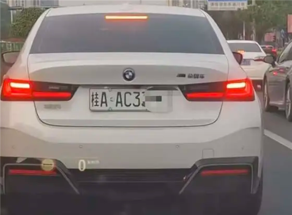 绿牌医美变白牌!多地新能源车主跟风改色交管:一次记9分