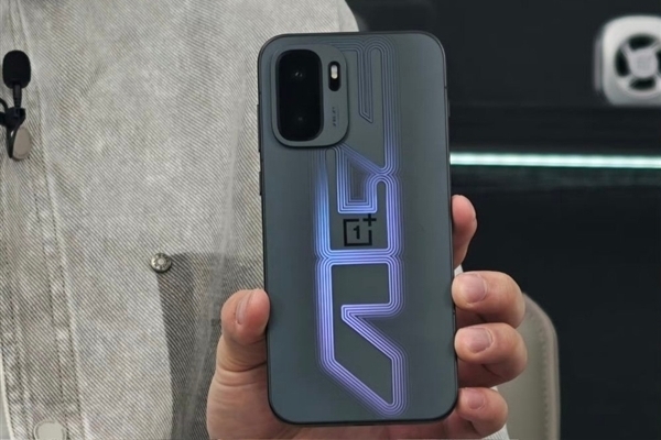 一加Ace6至尊版魔改天玑9500:GPU性能彻底榨干跑分超越A19Pro