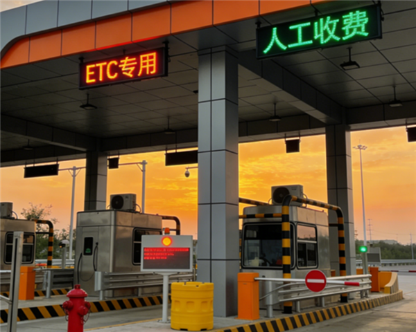 不取卡、不停车直接过!5月1日起河南实施高速通行新政官方回应