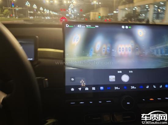 长安启源A06遭集体投诉:摄像头现严重油膜影响辅助驾驶安全
