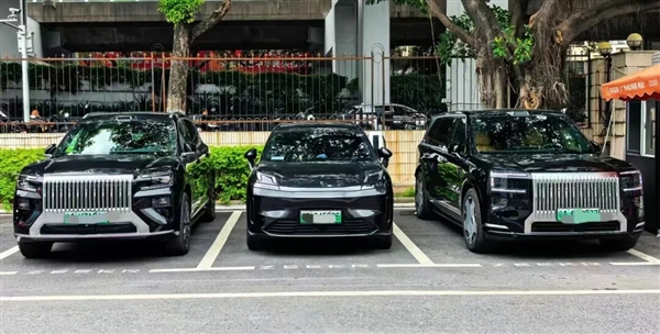 停不进车位这个锅凭什么让车主背?