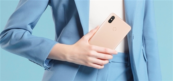 REDMI7英寸巨屏新机来了:万级电池+天玑9系芯梦回小米Max