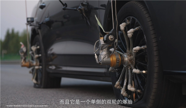 CEO上阵亲测!魏牌V9X221.8km/h双轮同步爆胎挑战成功:创下全球纪录