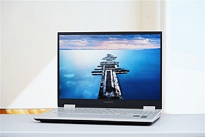 RTX 5080战神!七彩虹隐星G16 Pro笔记本图赏