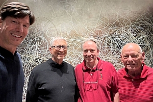 两大传奇首度同框!比尔盖茨和Linus Torvalds首次见面共进晚餐