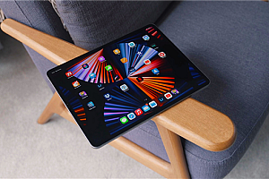 曝苹果iPad Pro OLED面板已开始量产:三星LG供货