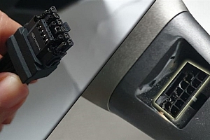 玩《明末:渊虚之羽》时RTX 5090接口烧毁!资深编辑记录下完整过程