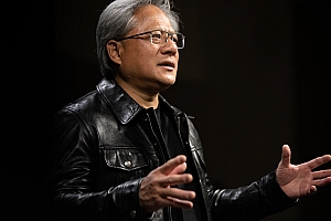 英伟达火速暂停H20生产!黄仁勋重申:已明白回应中国从来没有后门存在