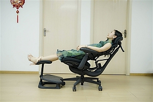 全球首款动态人体工学椅!清闲Libernovo图赏