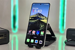 一加15全球首发超高刷高分屏 李杰:对标iPhone 17 Pro Max绰绰有余