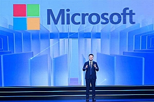 微软全球资深副总裁张祺:未来公司要么大  要么小  中型公司将急剧收缩