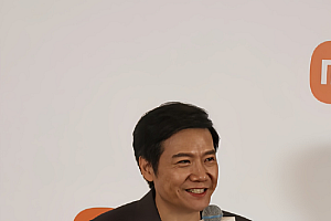 对话雷军:小米汽车是全网被黑最惨的品牌之一