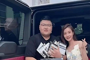 网红“猴哥说车”官宣离婚 曾被赞“网红神仙眷侣”