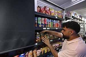 为减少杂音扰民 德国部分地区晚8点后卖薯片违法