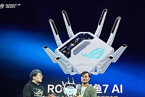 6999元!华硕ROG八爪鱼7 AI电竞路由器发布 支持3000+游戏
