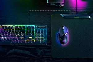 时隔七年的更新!雷蛇推HyperFlux V2无线充电鼠标套装:约860元