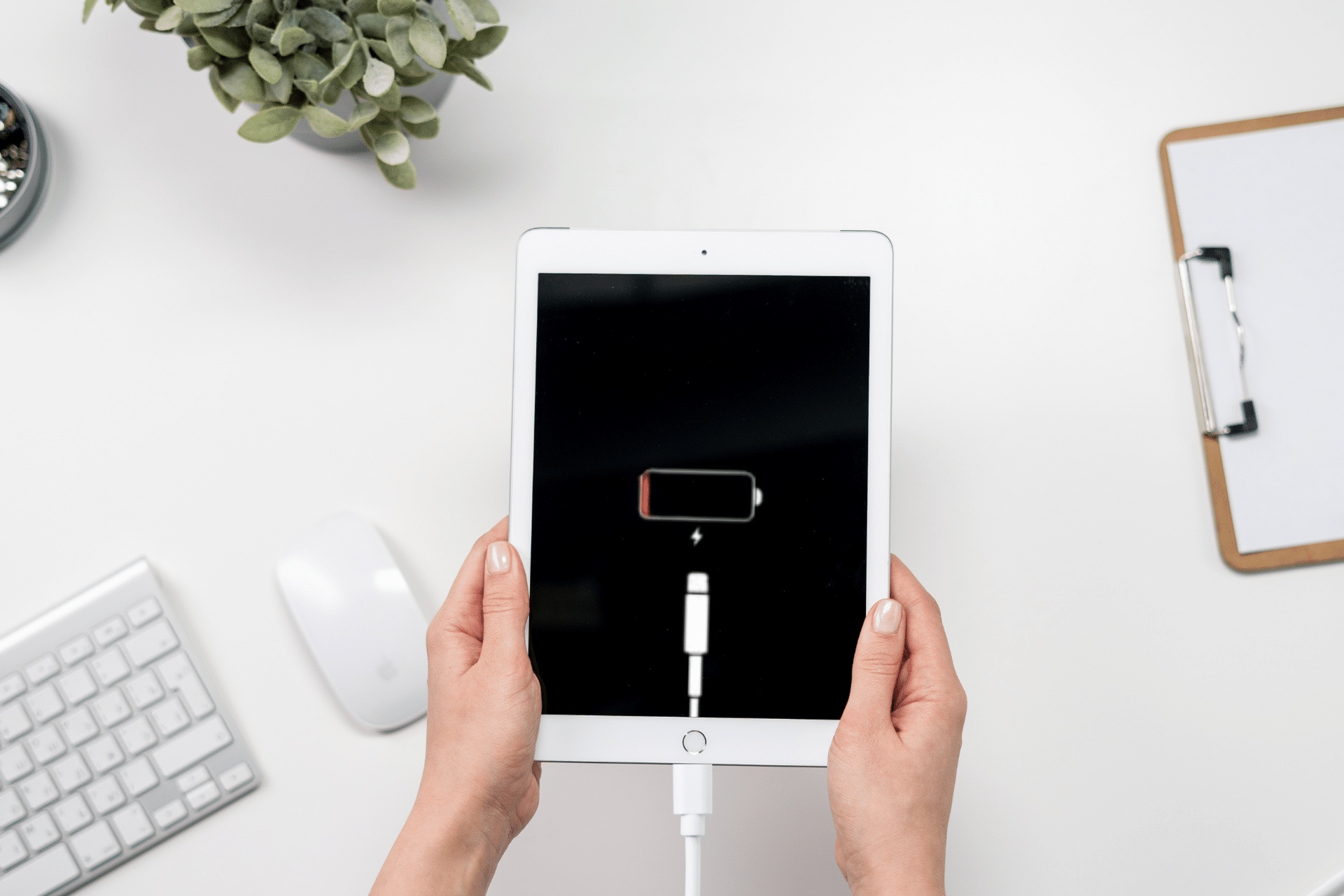 iPad 充电 IPad charging