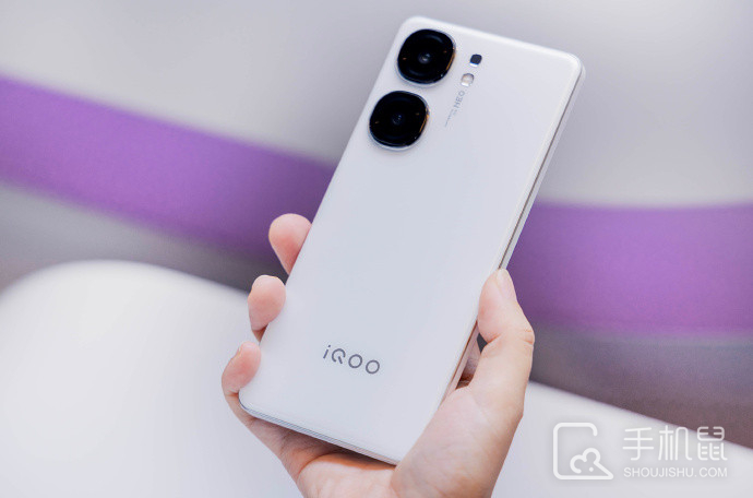 iQOO Neo9S Pro是双扬声器吗？