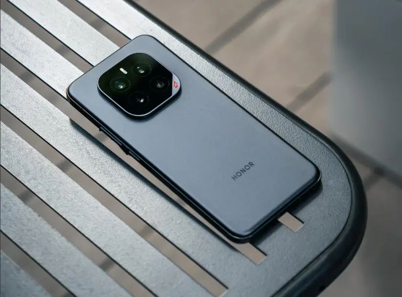 640-104 骁龙8 Elite领先版+7200mAh,性价比第一名,这旗舰机有点狠!