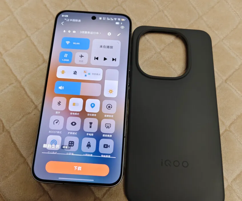 640-13 2026年想买一台“用7年不换”的手机?这4款16+512GB旗舰,闭眼入不后悔