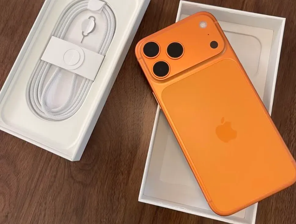 640-19 2026年想买一台“用7年不换”的手机?这4款16+512GB旗舰,闭眼入不后悔