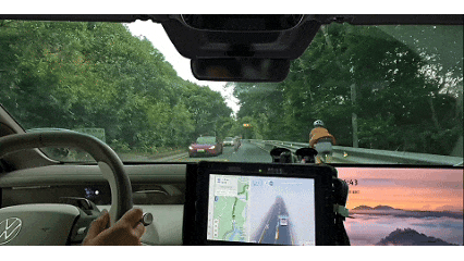 物理AI上车！上汽大众ID.ERA9X正式上市：将全球首发搭载MomentaR7强化学习世界模型