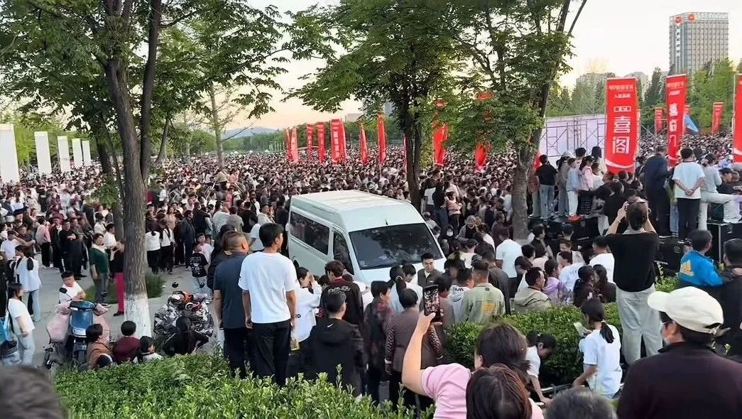 640-46 大衣哥拒绝直播带货:不是不想赚,是真的太清醒