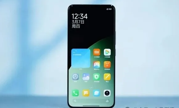 存储全线涨价还硬冲新机?3 台 16+512 老款清仓机,用到 2031 不卡