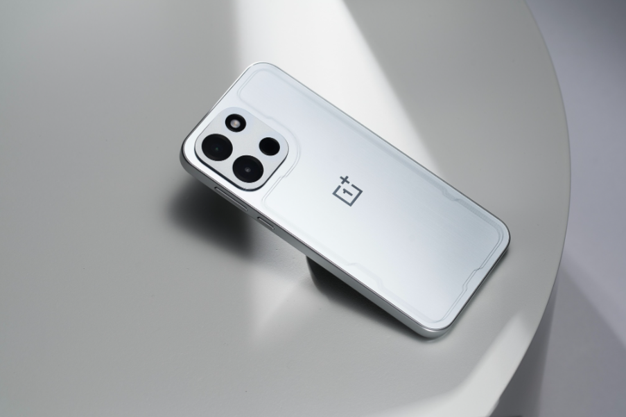 640-56 8000mAh 起步卷疯!2026 四款续航神机