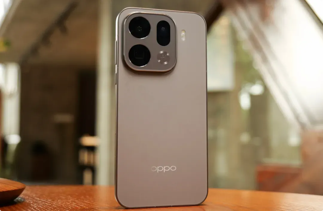 2026 千元续航王实测!6 款手机告别充电宝,最长亮屏 9 小时,闭眼选不踩坑