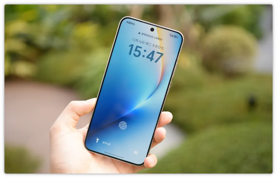 2025年性能榜TOP5出炉!国产旗舰“卷”到连风扇都装上了