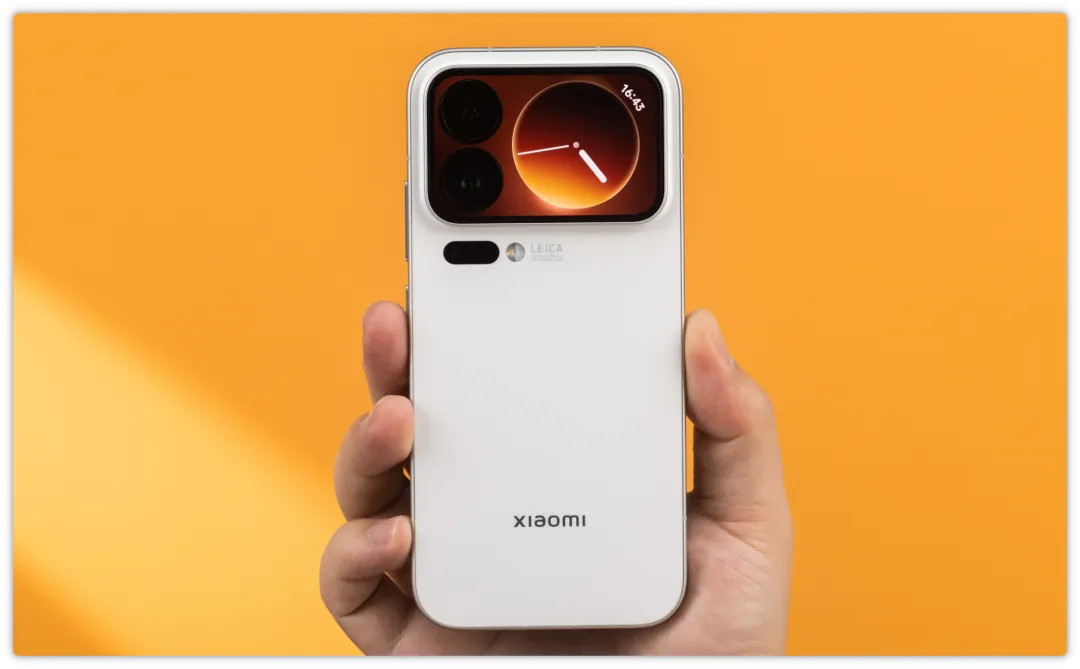 iPhone 17卖爆1600万台?别慌!这三款国产旗舰也悄悄冲进“百万销量俱乐部”