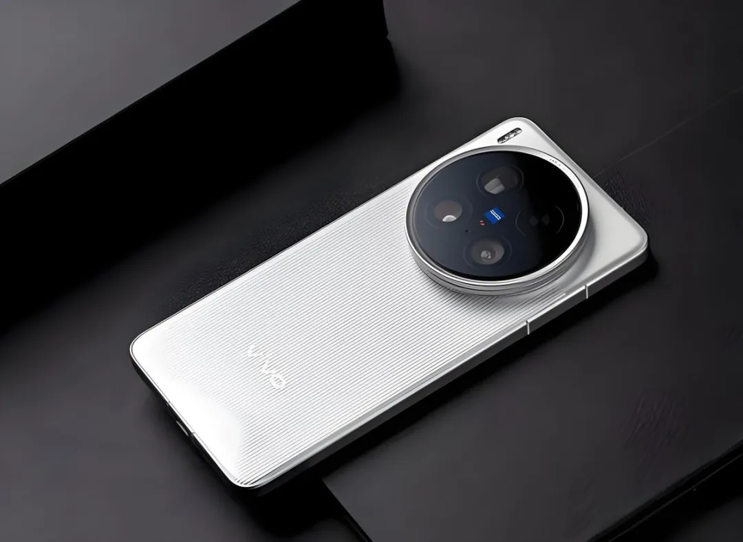 2026 性能天花板!4 款安卓机皇提前锁死,跑分 435 万 +,用 5 年不卡