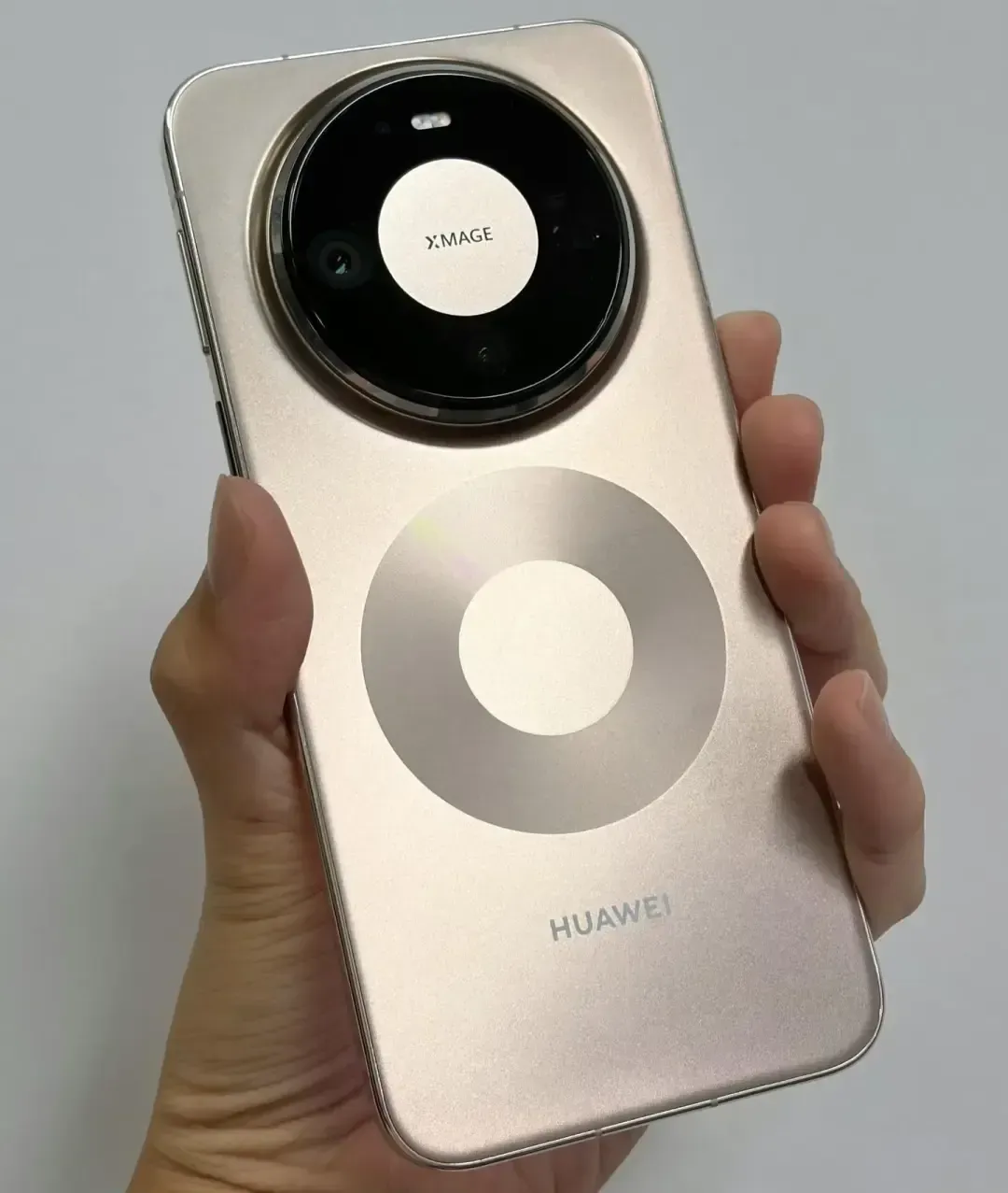 2025年信号最强的四款手机:弱网环境下的“真·刚需”之选