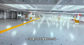 全球最大比亚迪深圳号内部探秘，宽敞如地下停车场