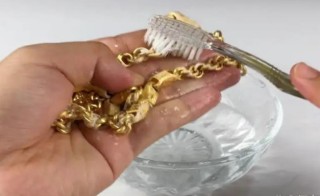 如何清洗金项链才干净，5个小妙招助你轻松清洗
