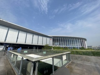数智时代新篇章，邢车博士团队亮相上海车展，仰望U8L新车震撼发布现场