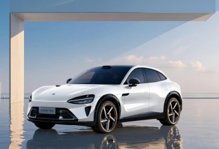小米YU7新增835km续航版本，解决续航焦虑不再是问题！