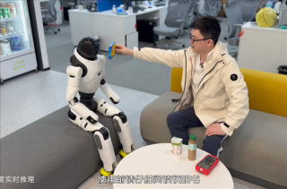 稚晖君与自行车的机器人之旅