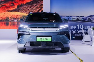 比亚迪双旗舰汉L唐L成都亮相，重塑新能源领域价值标杆