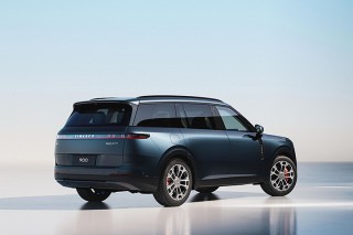 同级唯一！豪华大型SUV，天地门+旋转座椅，限时超值不到30万！