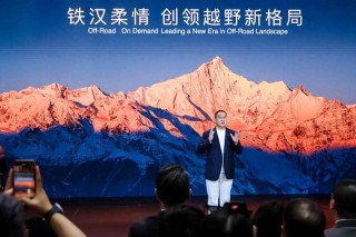 上海车展重磅发布，V8发动机与坦克300虎克版实测续航揭秘，引领未来汽车技术新潮流