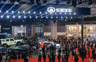 与李瑞峰对话，长城汽车的中国根基与全球拓展之路——变革与坚守的历程探索