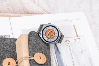 Lenovo Watch S体验评测，智能全能王，续航超十天高清通话
