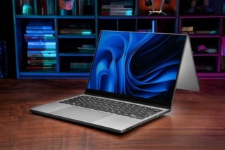 MWC 2025亮点频现，外折笔记本与手机外接镜头大放异彩