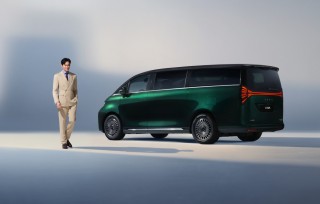 吉利银河豪华MPV L380震撼上市，陆地飞行堡垒，价格亲民仅29.99万元起
