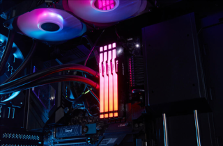 金士顿FURY DDR5内存，游戏猛兽，极致体验