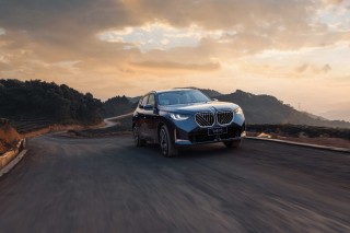 BMW X3长轴距版智能驾趣升级，驰骋雨林探险之旅